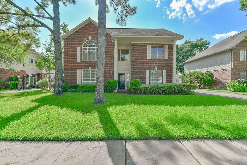 Foto principal - 15423 Evergreen Knoll Ln