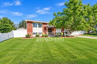 Building Photo - 7187 S 1700 E
