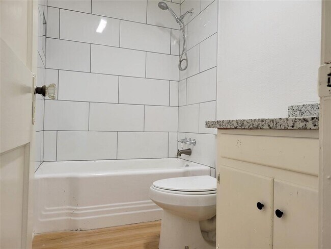 Foto del edificio - 403 N Tinsley St