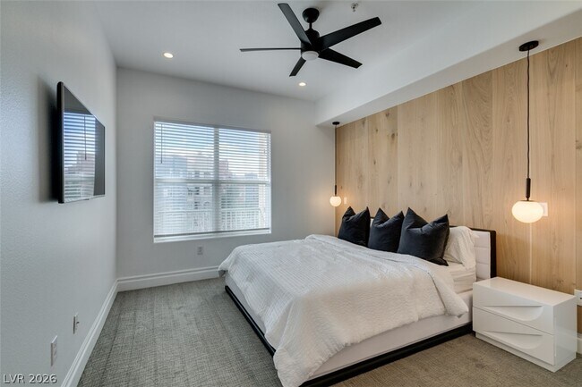 Foto del edificio - 50 E Serene Ave