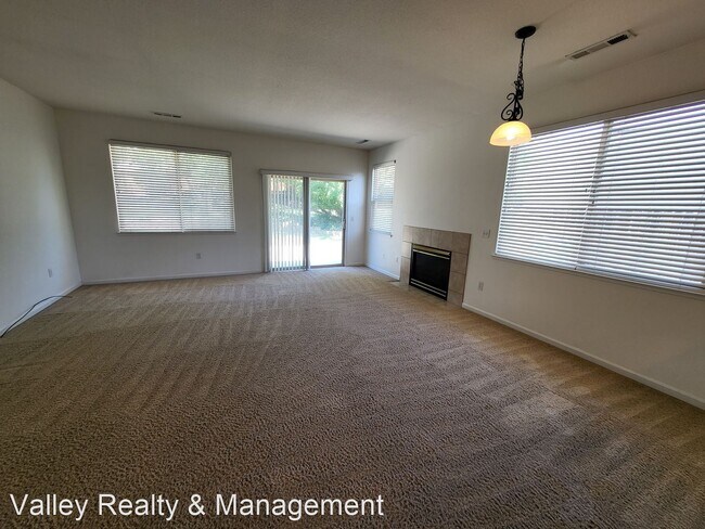 Building Photo - 3 br, 2 bath House - 2588 Table Rock