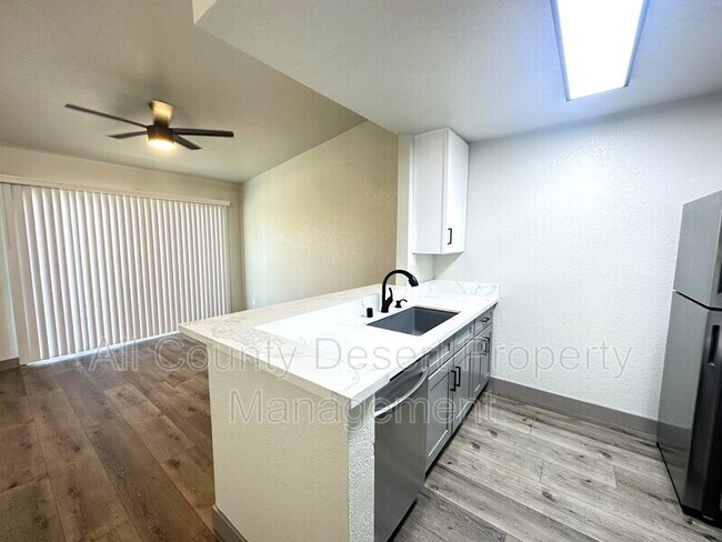 Building Photo - 74621 Shadow Hills Rd