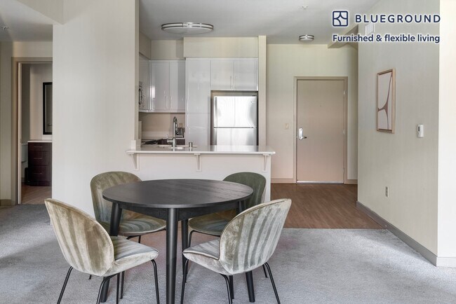 Foto del edificio - 5211 DeMarcus Blvd