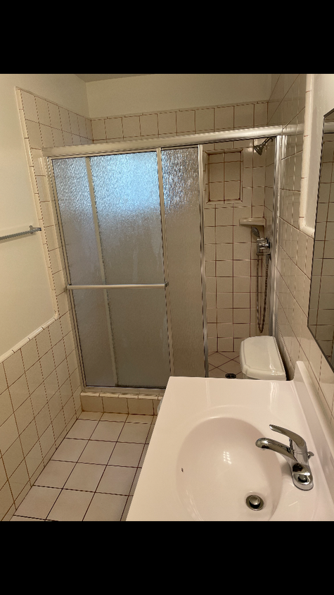 The apartment that’s like a small home - 4403 Ensign Ave