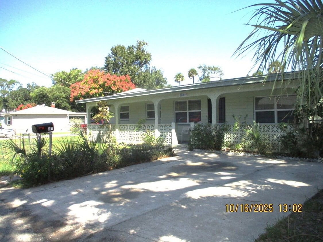 Charming 3 bedroom 2 bathroom Holly Hill - Charming 3 bedroom 2 bathroom Holly Hill