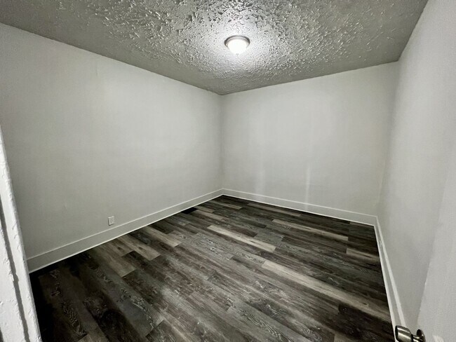 Foto del edificio - Renovated 3 Bed 1 Bath Home in Louisville ...