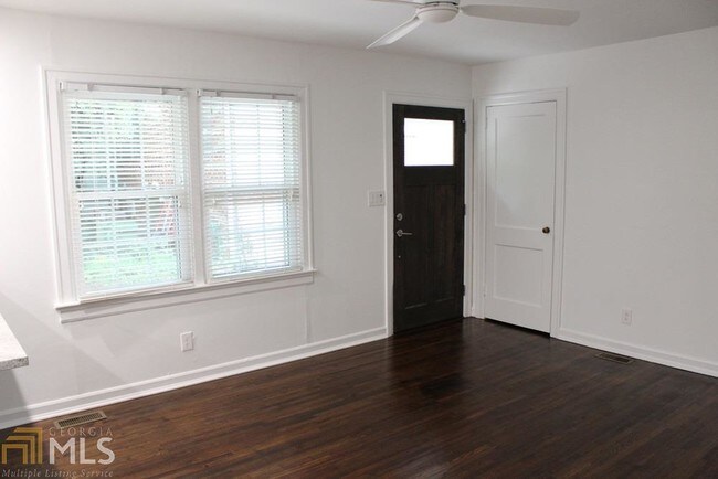 Building Photo - 2071 Northside Dr