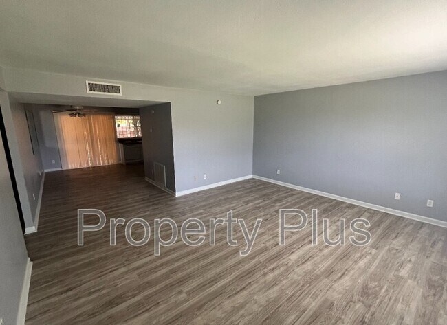 Foto del edificio - 4701 N 26th Ln