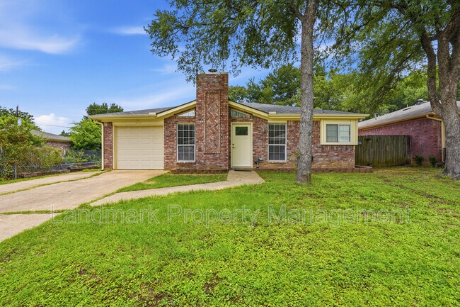Building Photo - 1122 Hidden Creek Dr