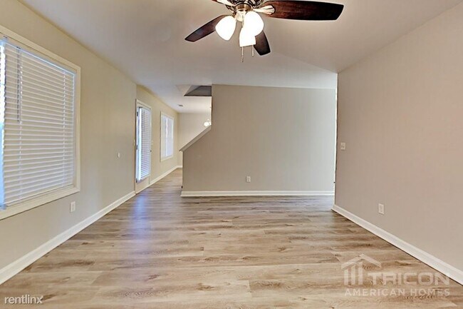 Building Photo - 6556 Snow Bird Ln