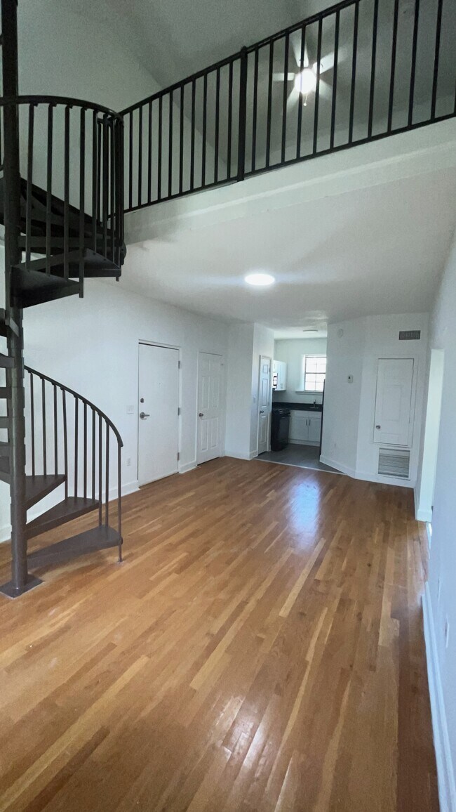 920 Commerce St Unit 1, Little Rock, AR 72202 Apartments in Little