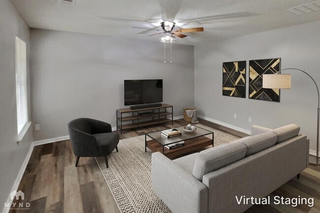 Foto del edificio - 6041 Creekerton Blvd
