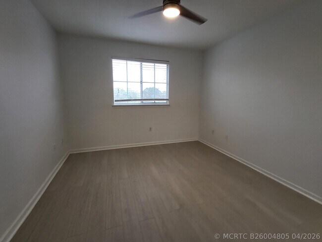Foto del edificio - 2042 Alta Meadows Ln