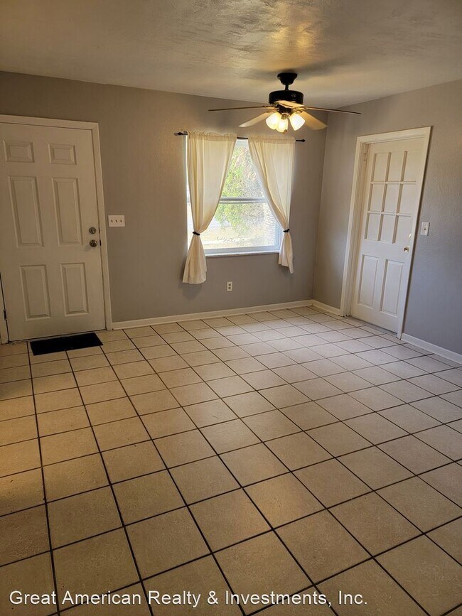 Foto del edificio - 3 br, 2 bath House - 9345 N Elliot Way