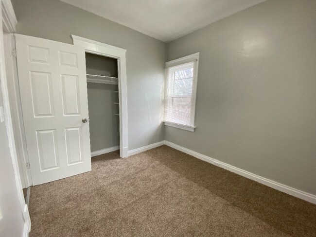 Foto del edificio - 1039 E 169th St