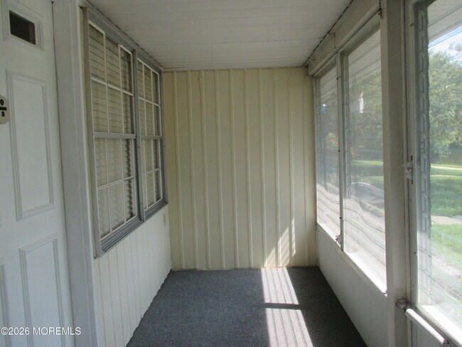 Foto del edificio - 363B Chesterfield Ct