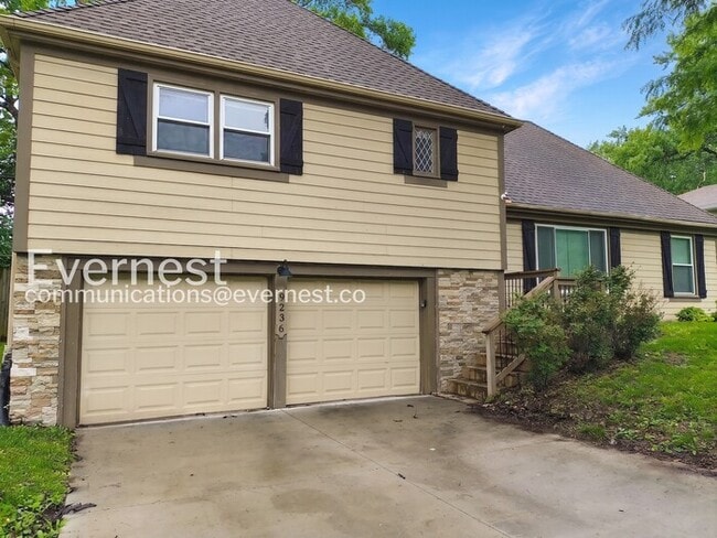 Building Photo - 9236 Switzer St