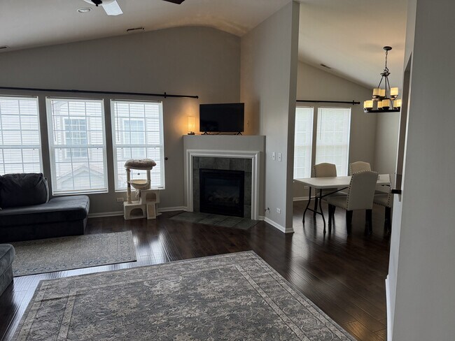 Foto del edificio - 3157 Bromley Ln