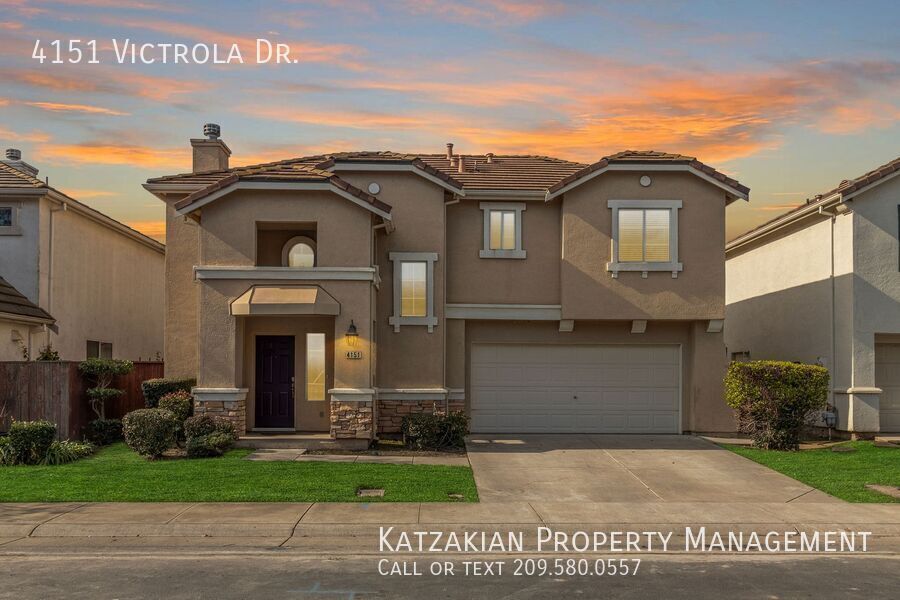 Foto principal - *Move-In Special* 2-Story 4-Bedroom 3-Bath...