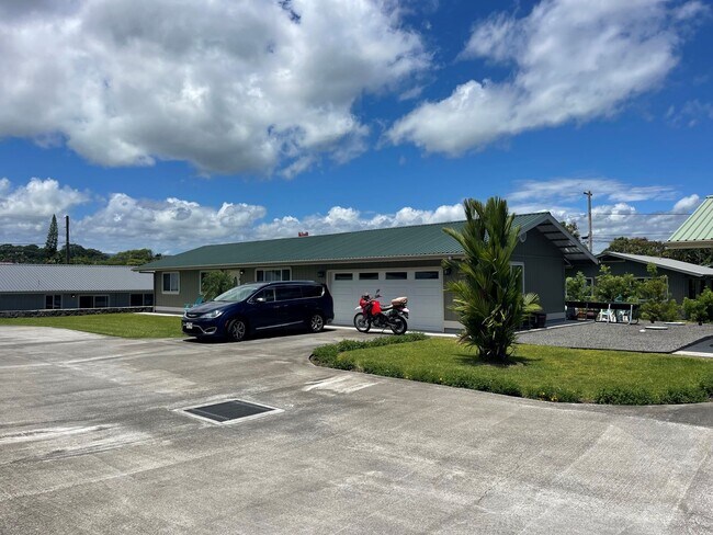 Foto del edificio - 1767 Kilauea Ave