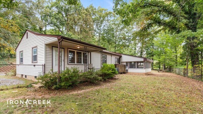 Foto del edificio - 307 Northeast Ave