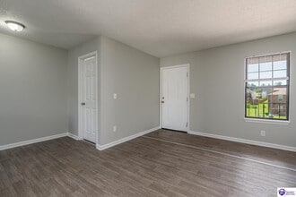 Building Photo - 2845 Frontier Ct