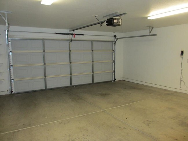 Building Photo - 2689 S Barkley Ranch Ave