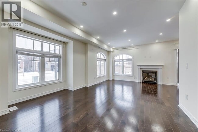 Building Photo - 3130 Goodyear Rd