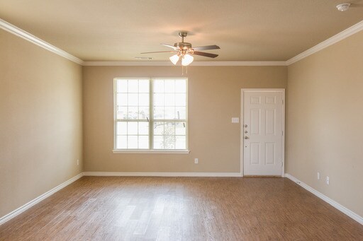 Building Photo - 1133 Newcastle Dr