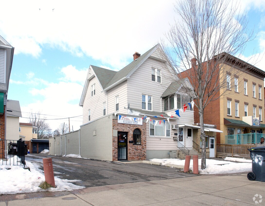 Foto del edificio - 459-463 Franklin Ave