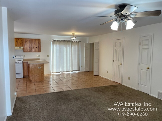 Building Photo - 246 W Coral Dr