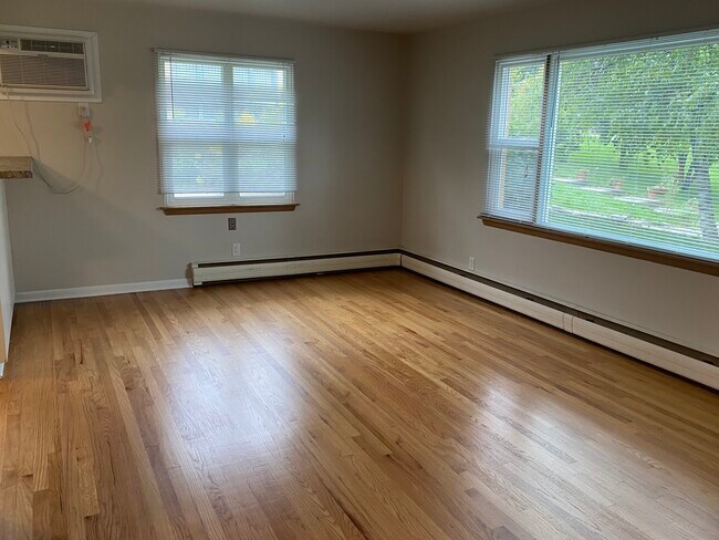 Foto del edificio - 9 Bluebird Ct