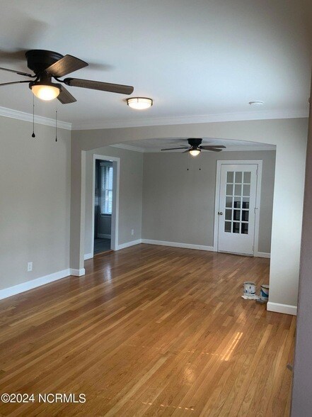 Foto del edificio - 1101 N Poplar St