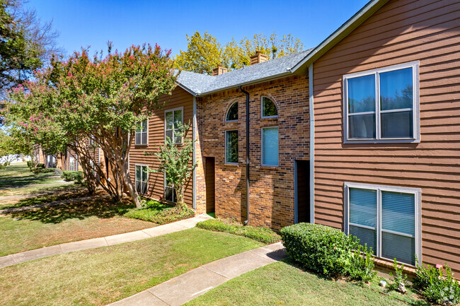 Front Entrance to the Townhomes - Norwood Place