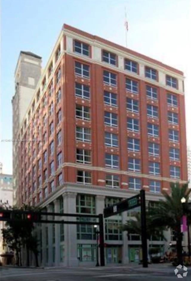 Building Photo - 111 E Flagler St
