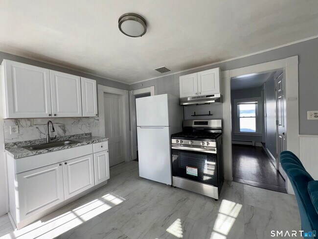 Foto del edificio - 24 Iowa St