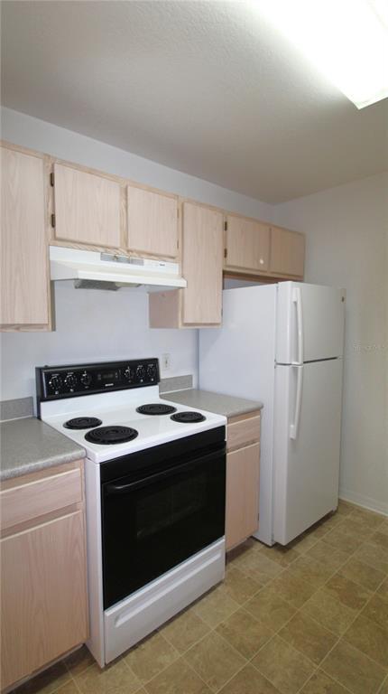 Building Photo - 8905 Manor Loop