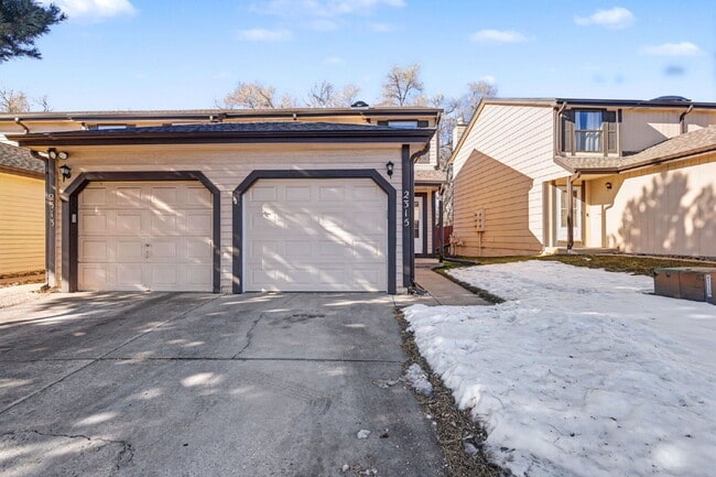 Foto del edificio - 2315 Lexington Village Ln