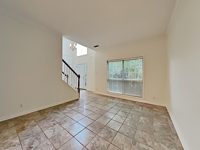 Foto del edificio - 305 Saddle Bridge Drive