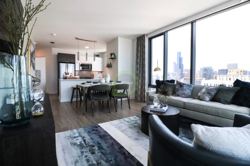 Foto principal - 1322 S Michigan Ave