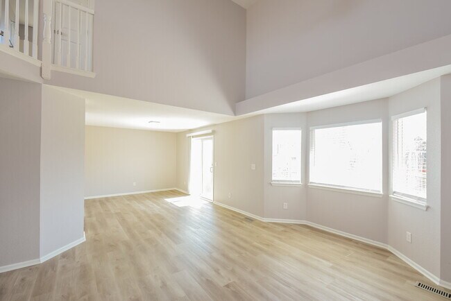 Foto del edificio - 18442 Keyser Creek Ave