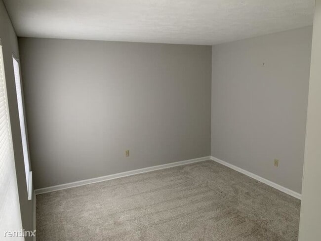 Building Photo - 4 br, 3.5 bath House - 618 Turnberry Lane