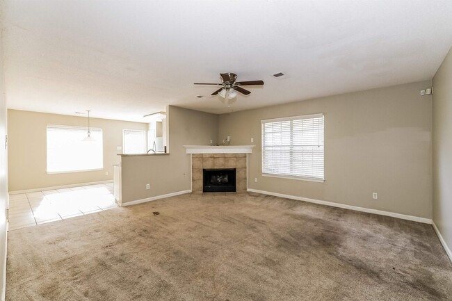 Building Photo - 6821 Kamali Ave