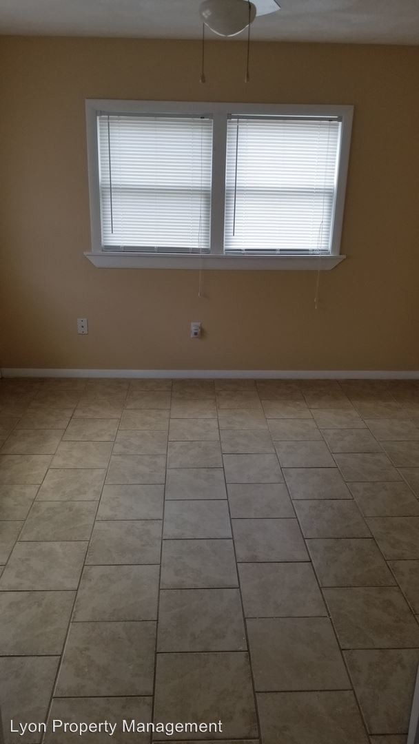 Building Photo - 133 Longmeadow Ave