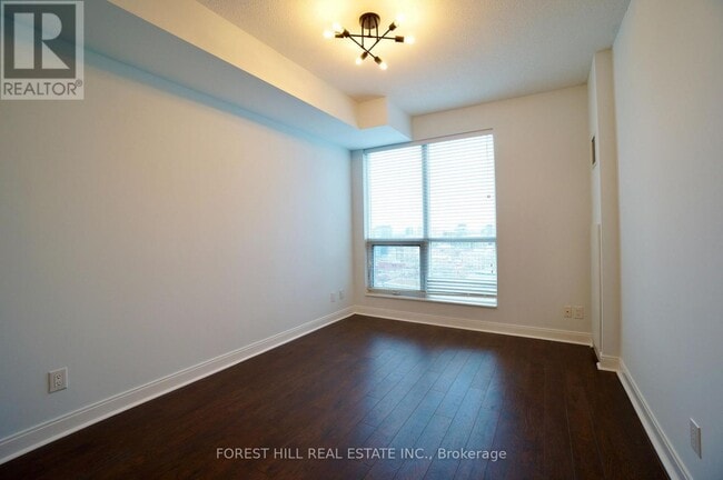 Building Photo - 1 Scott St