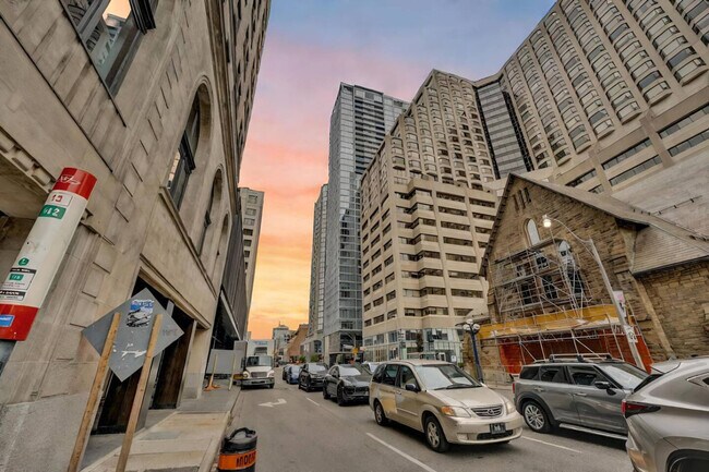 Building Photo - 170 Cumberland St