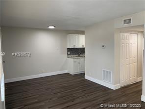 Foto del edificio - 2150 Madison St