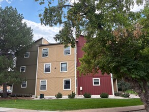 Building Photo - 2892 Shadow Creek Dr