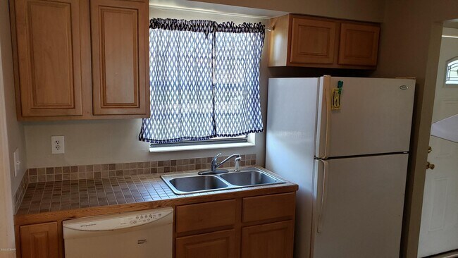 Building Photo - 23 Ocean Breeze Cir