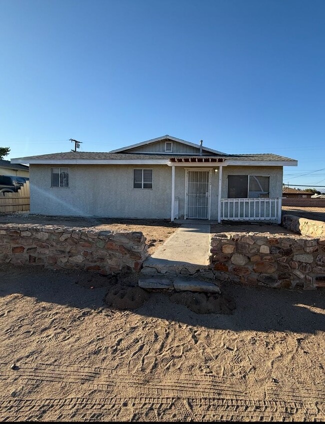 Building Photo - Available Soon! Fully Rehab!